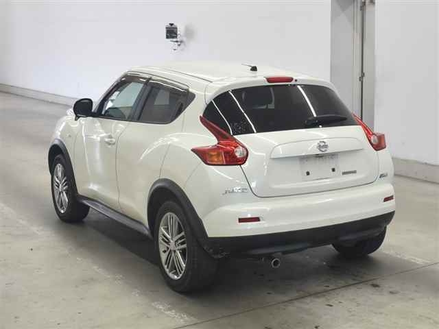 NISSAN JUKE 2010