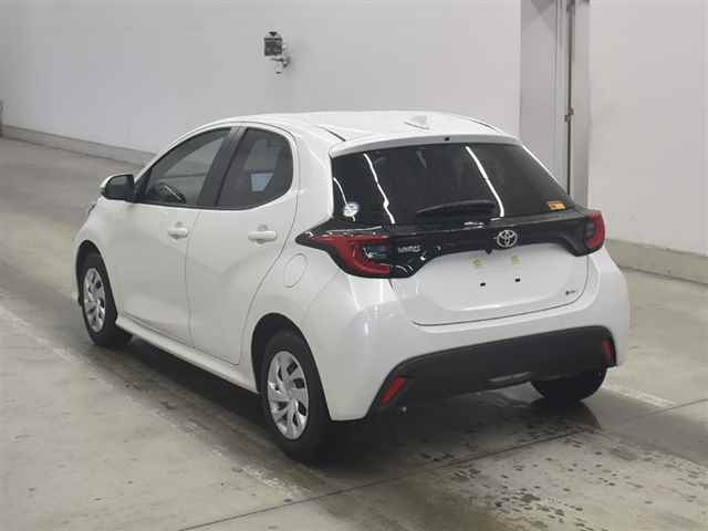 TOYOTA YARIS 2024