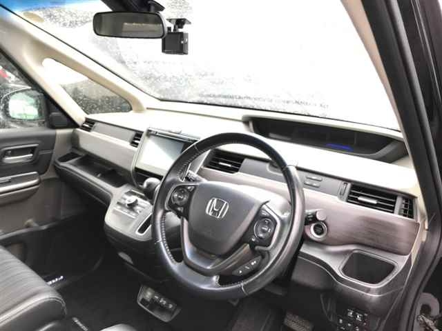 HONDA FREED 2016