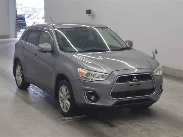 MITSUBISHI RVR 2013
