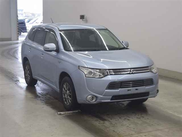 MITSUBISHI OUTLANDER PHEV 2013