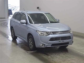 MITSUBISHI OUTLANDER PHEV 2013