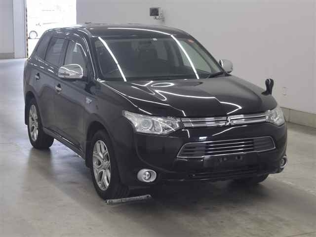 MITSUBISHI OUTLANDER PHEV 2013