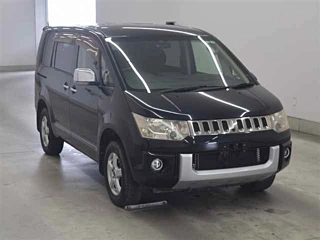 MITSUBISHI DELICA D5 2009