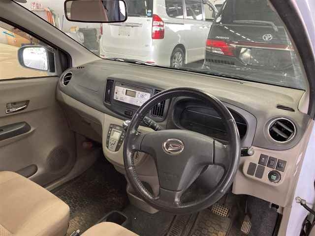 DAIHATSU MIRA E S 2011