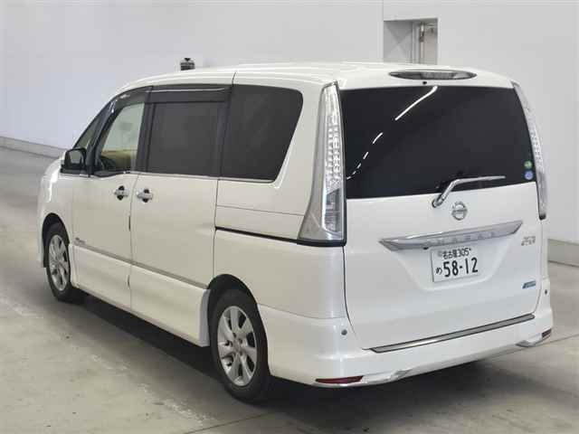 NISSAN SERENA 2013