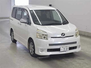 TOYOTA VOXY 2008