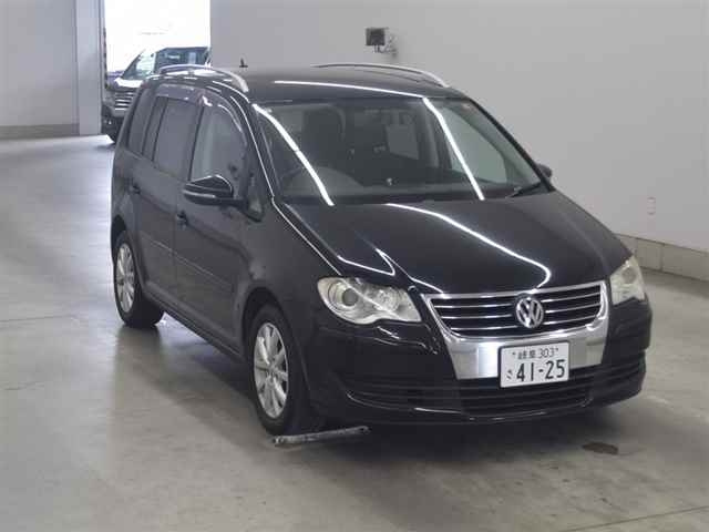 VOLKSWAGEN GOLF TOURAN 2010