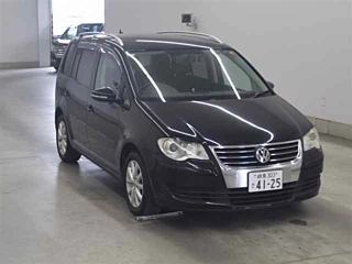 VOLKSWAGEN GOLF TOURAN 2010