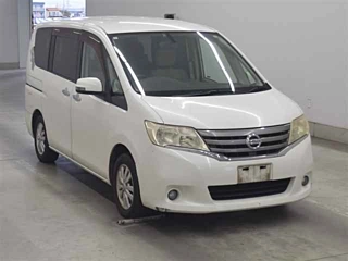 NISSAN SERENA 2011