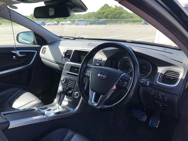 VOLVO V60 2012