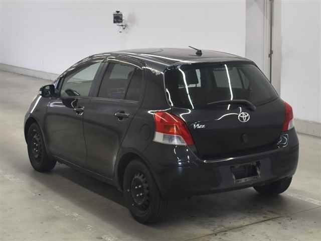 TOYOTA VITZ 2009
