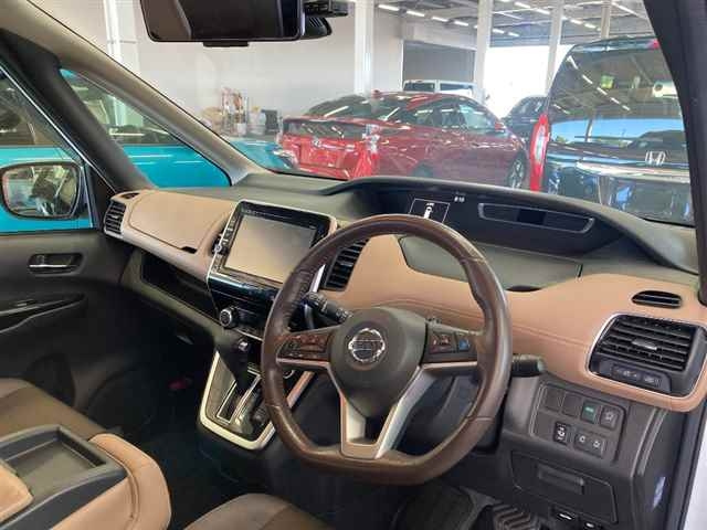 NISSAN SERENA 2017