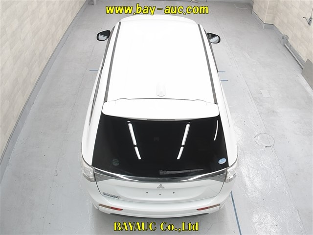 MITSUBISHI OUTLANDER PHEV 2014