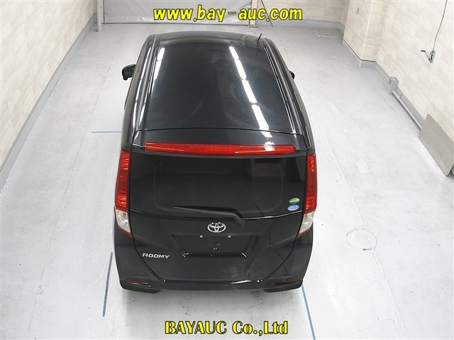 TOYOTA ROOMY 2020