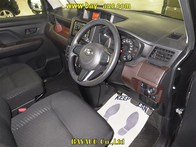 TOYOTA ROOMY 2020