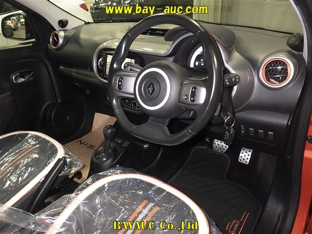 RENAULT TWINGO 2018