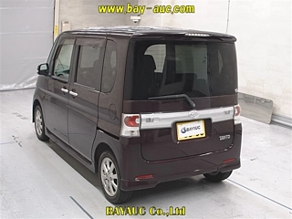 DAIHATSU TANTO 2009