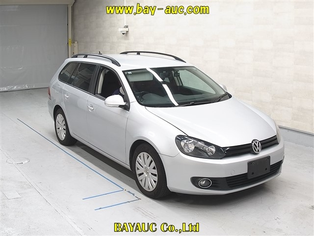 VOLKSWAGEN GOLF VARIANT 2010