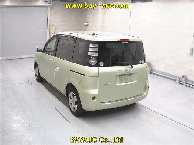 TOYOTA SIENTA 2009