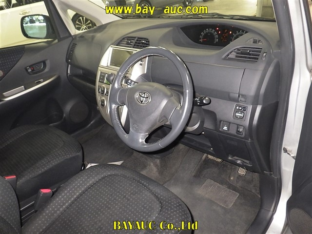 TOYOTA RACTIS 2009