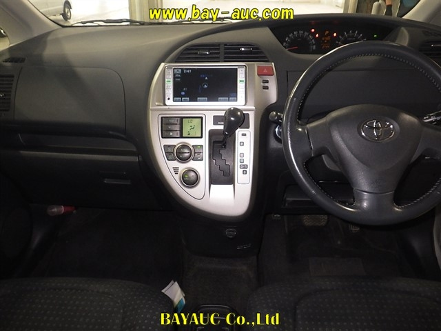 TOYOTA RACTIS 2009