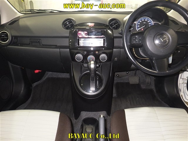 MAZDA DEMIO 2013