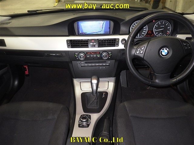 BMW 3 SERIES 2011