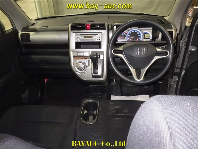 HONDA ZEST 2010