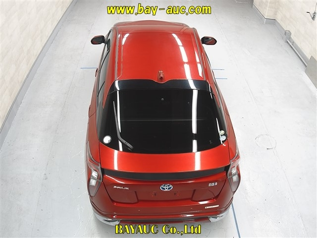 TOYOTA PRIUS 2016