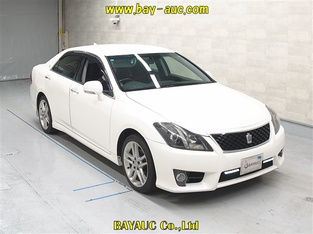 TOYOTA CROWN 2013