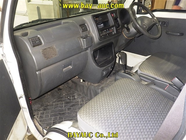 DAIHATSU HIJET TRUCK 2011