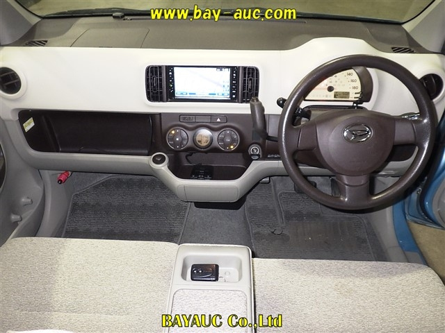 DAIHATSU BOON 2011