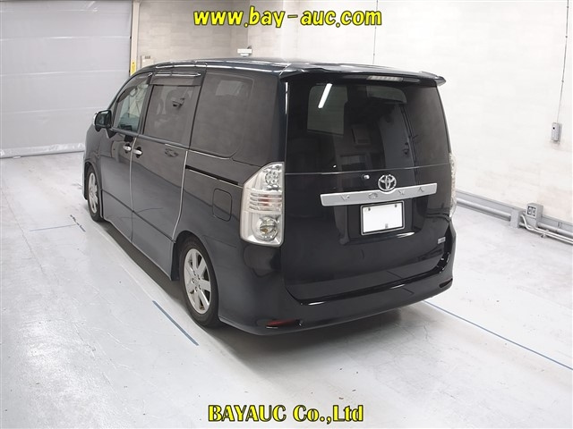 TOYOTA VOXY 2008