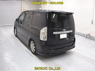 TOYOTA VOXY 2008