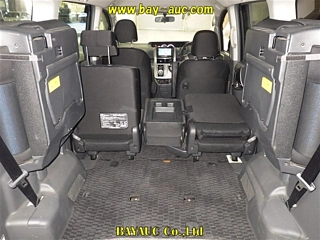 TOYOTA VOXY 2008