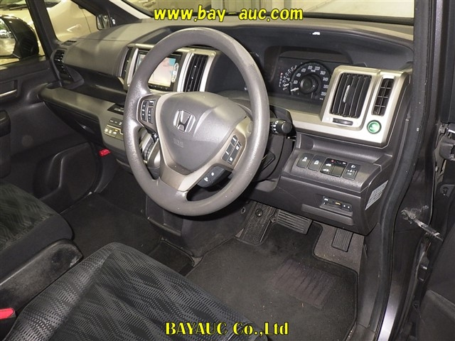 HONDA STEP WAGON 2014