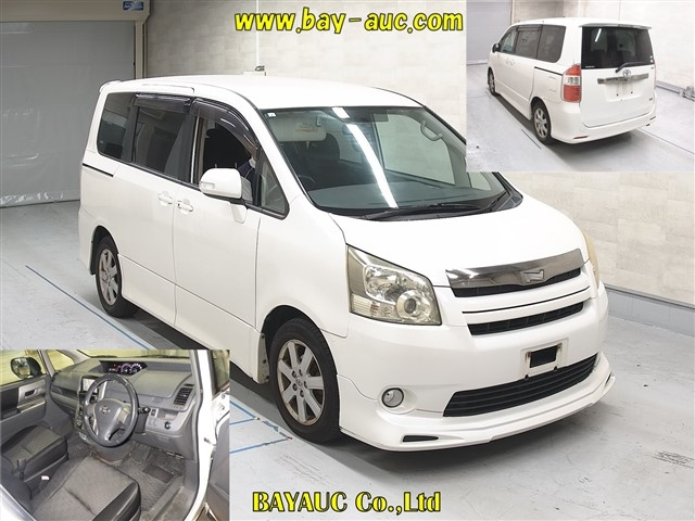 TOYOTA NOAH 2009