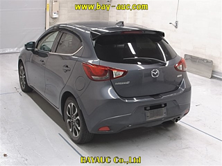 MAZDA DEMIO 2016