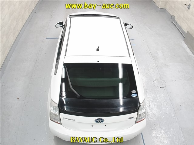 TOYOTA PRIUS 2011