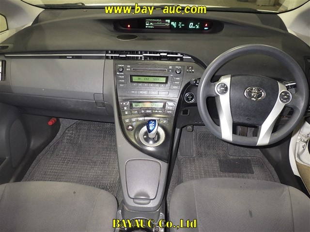 TOYOTA PRIUS 2011