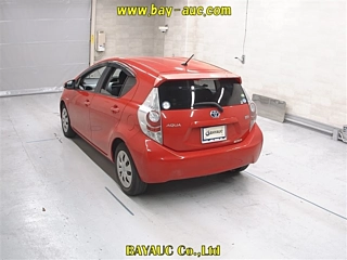 TOYOTA AQUA 2012