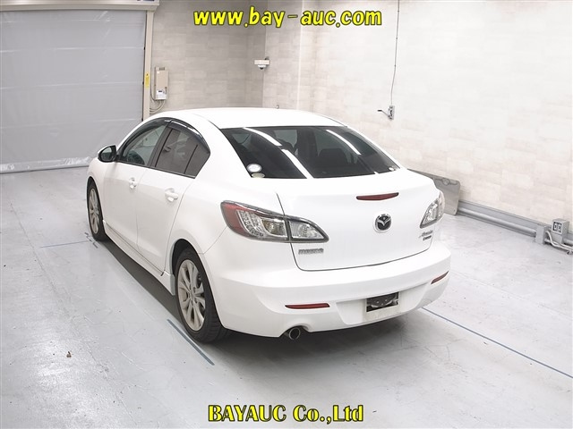 MAZDA AXELA 2009