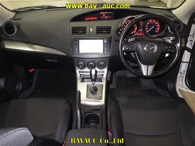 MAZDA AXELA 2009