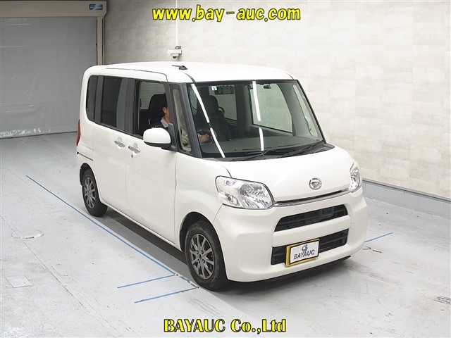 DAIHATSU TANTO 2015
