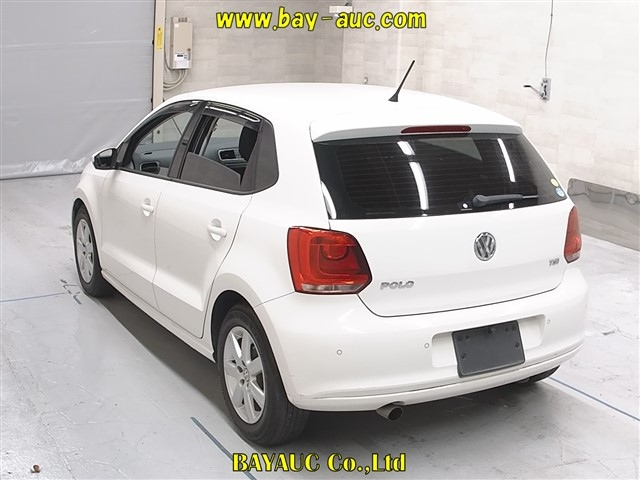 VOLKSWAGEN POLO 2010