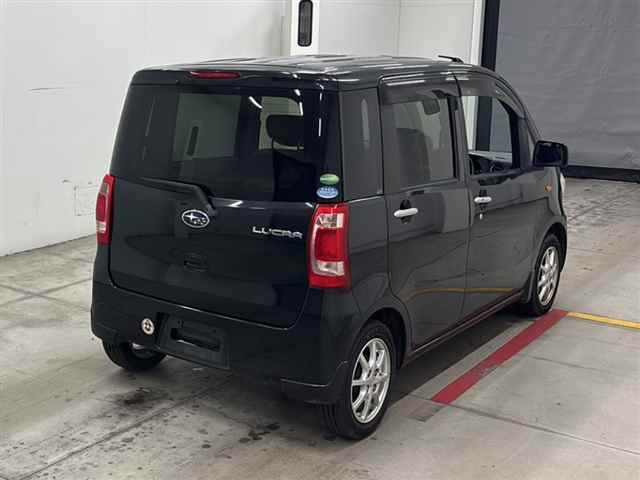 SUBARU LUCRA 2012