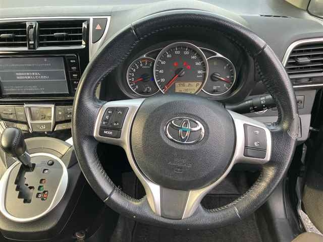 TOYOTA RACTIS 2014