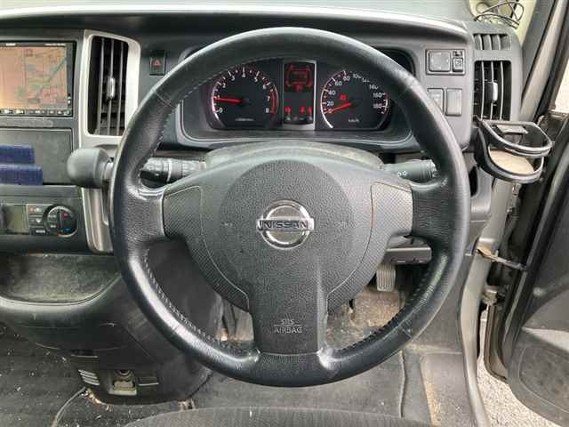 NISSAN SERENA 2008