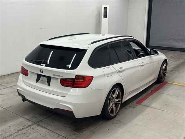 BMW 3 SERIES 2013